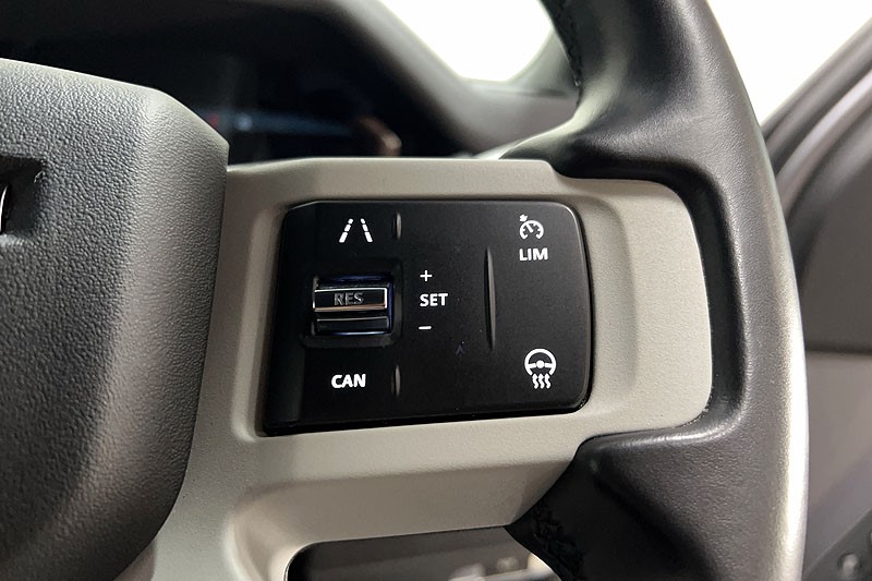 2022 (22) LAND ROVER DEFENDER 2.0 P400e X-Dynamic SE 110 5dr Auto 5200656