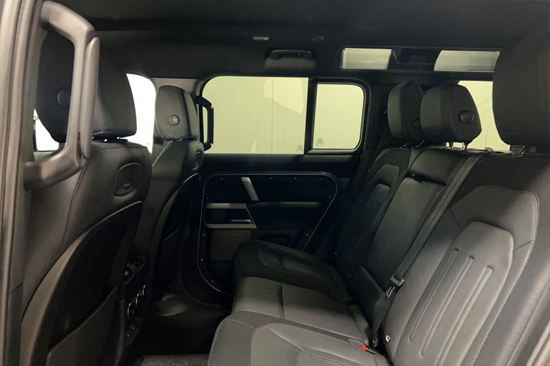 2022 (22) LAND ROVER DEFENDER 2.0 P400e X-Dynamic SE 110 5dr Auto 5200639