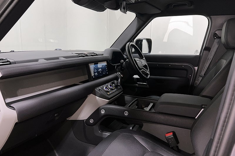 2022 (22) LAND ROVER DEFENDER 2.0 P400e X-Dynamic SE 110 5dr Auto 5200671