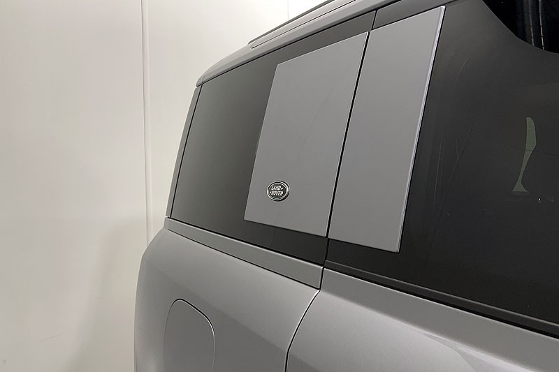 2022 (22) LAND ROVER DEFENDER 2.0 P400e X-Dynamic SE 110 5dr Auto 5200686