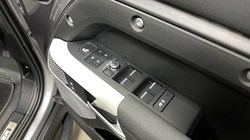 2022 (22) LAND ROVER DEFENDER 2.0 P400e X-Dynamic SE 110 5dr Auto 5200650