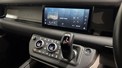 2022 (22) LAND ROVER DEFENDER 2.0 P400e X-Dynamic SE 110 5dr Auto 5200659