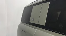 2023 (72) LAND ROVER DEFENDER 3.0 D350 X-Dynamic SE 110 5dr Auto 5205248