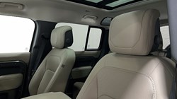 2023 (72) LAND ROVER DEFENDER 3.0 D350 X-Dynamic SE 110 5dr Auto 5205235