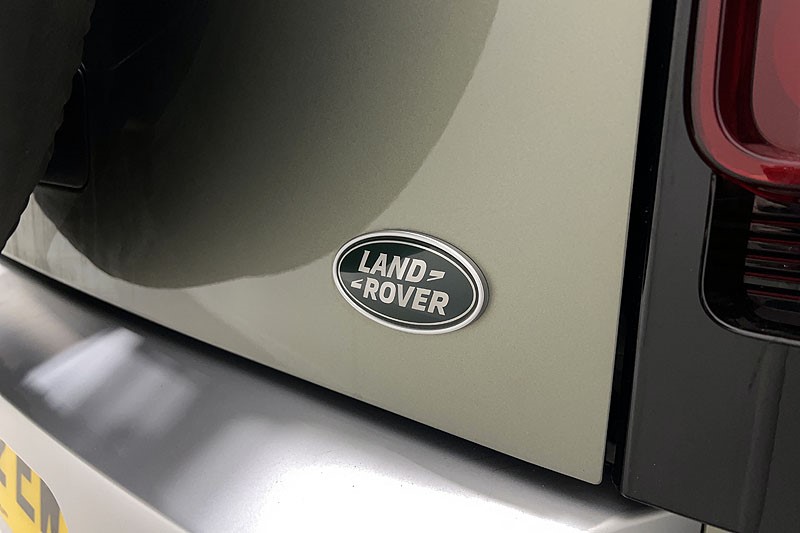 2023 (72) LAND ROVER DEFENDER 3.0 D350 X-Dynamic SE 110 5dr Auto 5205247
