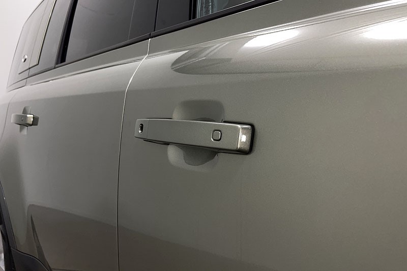 2023 (72) LAND ROVER DEFENDER 3.0 D350 X-Dynamic SE 110 5dr Auto 5205250