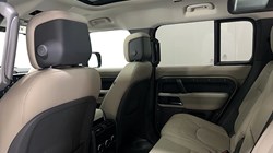 2023 (72) LAND ROVER DEFENDER 3.0 D350 X-Dynamic SE 110 5dr Auto 5205236