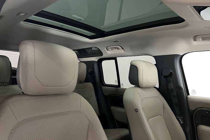 2023 (72) LAND ROVER DEFENDER 3.0 D350 X-Dynamic SE 110 5dr Auto 5205214