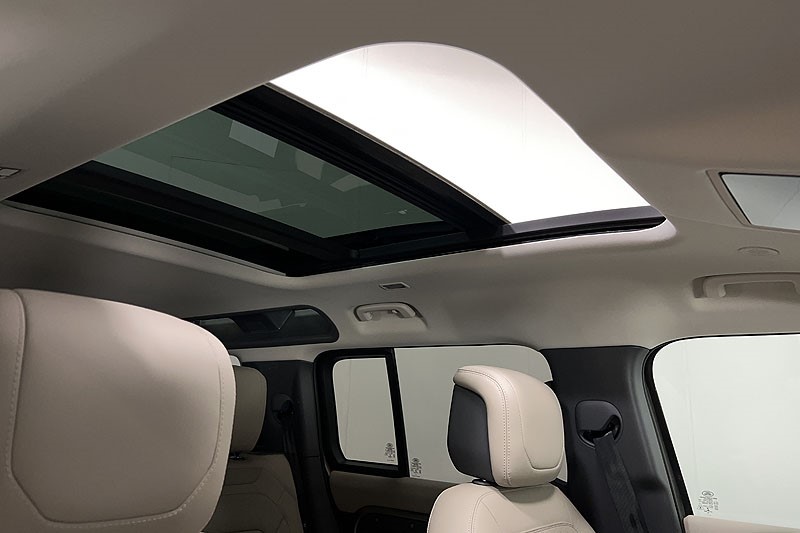 2023 (72) LAND ROVER DEFENDER 3.0 D350 X-Dynamic SE 110 5dr Auto 5205216