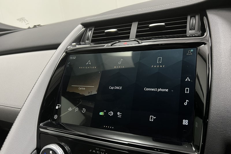 2024 (24) JAGUAR E-PACE 2.0 D200 R-Dynamic SE Black 5dr Auto 5201333