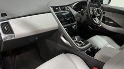 2024 (24) JAGUAR E-PACE 2.0 D200 R-Dynamic SE Black 5dr Auto 5201335