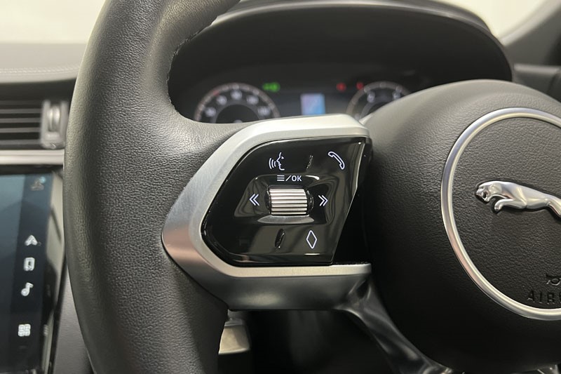 2024 (24) JAGUAR E-PACE 2.0 D200 R-Dynamic SE Black 5dr Auto 5201323