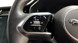 2023 (23) JAGUAR F-PACE 2.0 D200 R-Dynamic S 5dr Auto AWD 5213092