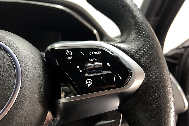 2023 (23) JAGUAR F-PACE 2.0 D200 R-Dynamic S 5dr Auto AWD 5213091