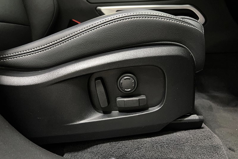 2023 (23) JAGUAR F-PACE 2.0 D200 R-Dynamic S 5dr Auto AWD 5213087