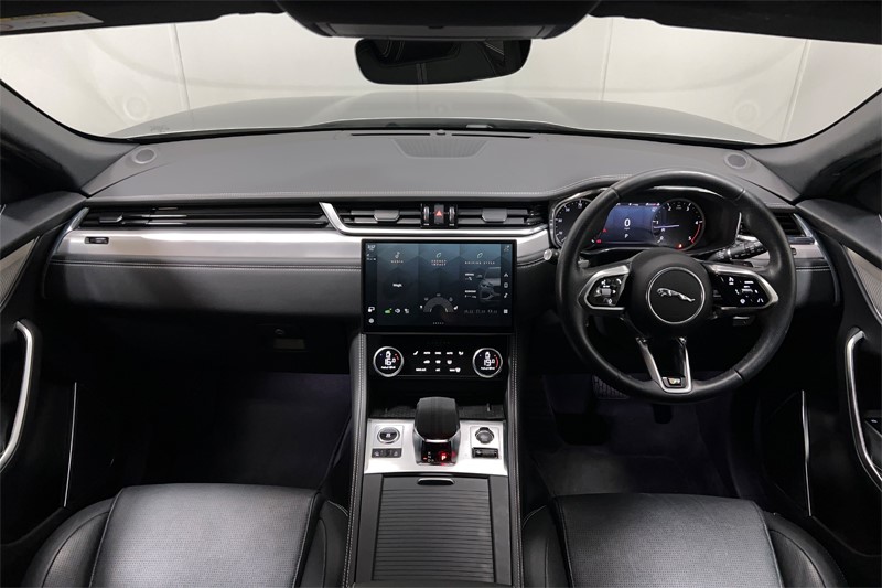 2023 (23) JAGUAR F-PACE 2.0 D200 R-Dynamic S 5dr Auto AWD 5213080