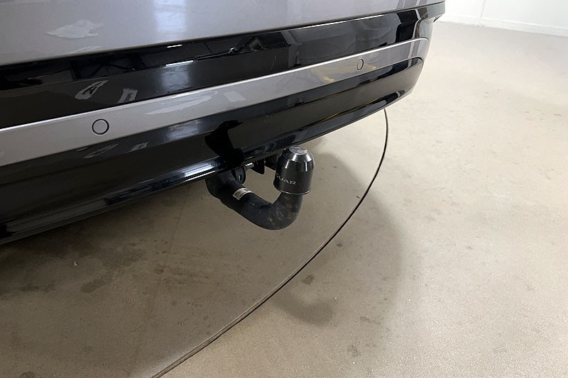 2023 (23) JAGUAR F-PACE 2.0 D200 R-Dynamic S 5dr Auto AWD 5213117