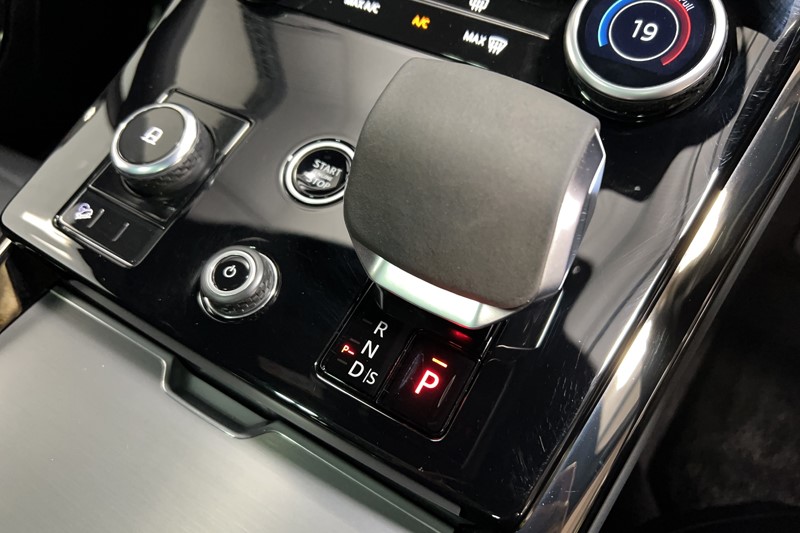 2023 (23) LAND ROVER RANGE ROVER SPORT 3.0 D300 Dynamic SE 5dr Auto 5275409