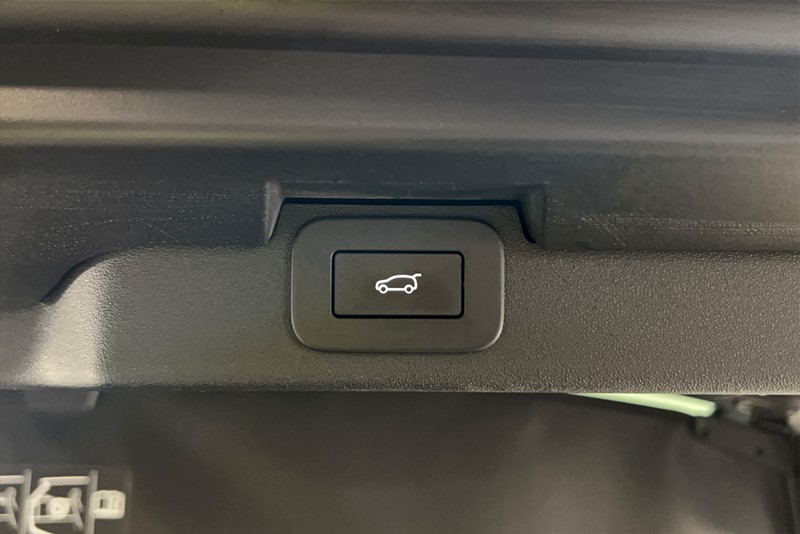 2023 (73) LAND ROVER DISCOVERY 3.0 D300 Dynamic SE 5dr Auto 5294020