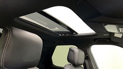 2023 (73) LAND ROVER DISCOVERY 3.0 D300 Dynamic SE 5dr Auto 5291750