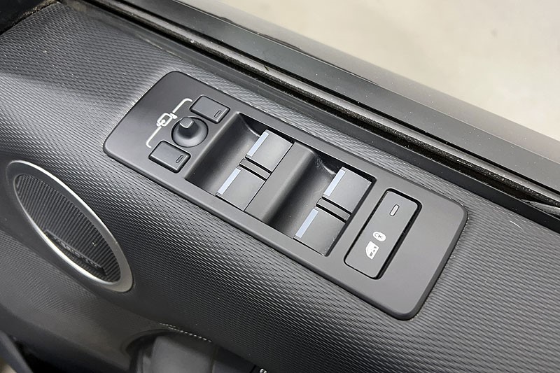 2023 (73) LAND ROVER DISCOVERY 3.0 D300 Dynamic SE 5dr Auto 5291744