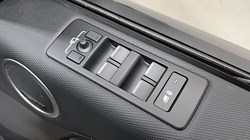 2023 (73) LAND ROVER DISCOVERY 3.0 D300 Dynamic SE 5dr Auto 5291744