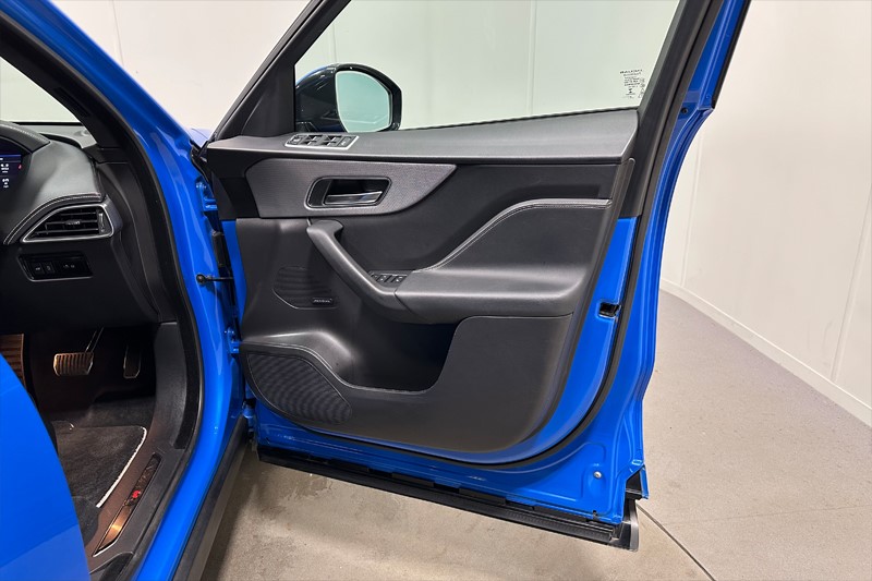 2020 (20) JAGUAR F-PACE 5.0 Supercharged V8 SVR 5dr Auto AWD 5219372