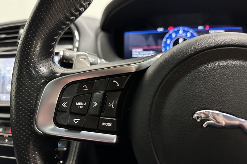 2020 (20) JAGUAR F-PACE 5.0 Supercharged V8 SVR 5dr Auto AWD 5219382