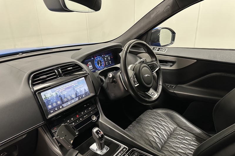 2020 (20) JAGUAR F-PACE 5.0 Supercharged V8 SVR 5dr Auto AWD 5219393