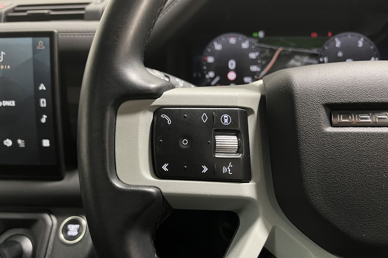 2024 (24) LAND ROVER DEFENDER 3.0 D250 X-Dynamic HSE 110 5dr Auto [7 Seat] 5204312