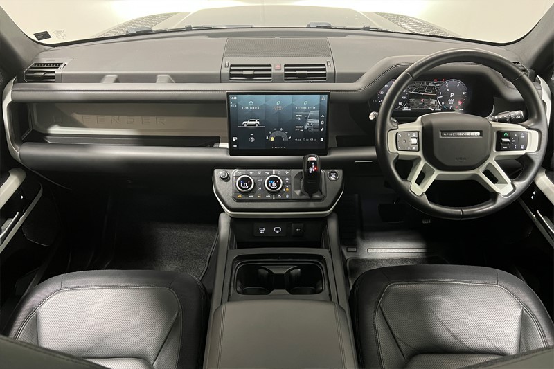 2024 (24) LAND ROVER DEFENDER 3.0 D250 X-Dynamic HSE 110 5dr Auto [7 Seat] 5204300