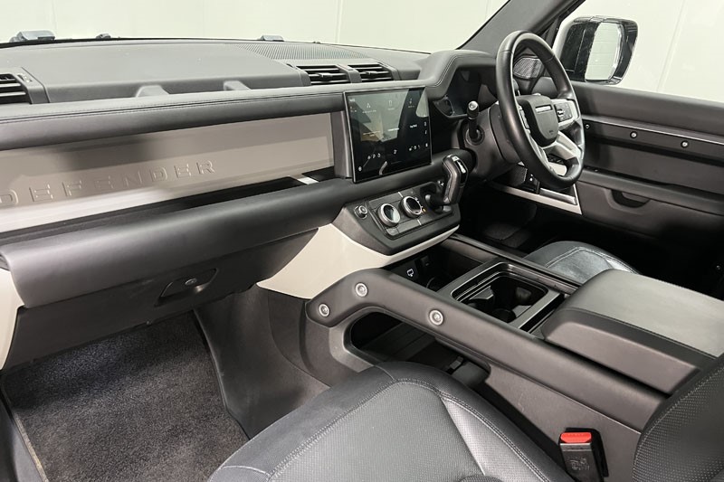 2024 (24) LAND ROVER DEFENDER 3.0 D250 X-Dynamic HSE 110 5dr Auto [7 Seat] 5204325