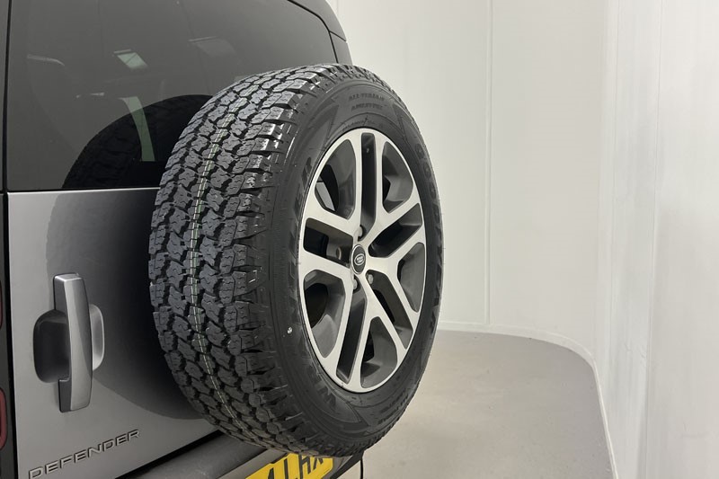 2024 (24) LAND ROVER DEFENDER 3.0 D250 X-Dynamic HSE 110 5dr Auto [7 Seat] 5204335