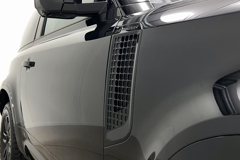 2025 (25) LAND ROVER COMMERCIAL DEFENDER 3.0 D250 Hard Top X-Dynamic SE Auto 5214337