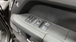 2025 (25) LAND ROVER COMMERCIAL DEFENDER 3.0 D250 Hard Top X-Dynamic SE Auto 5214303