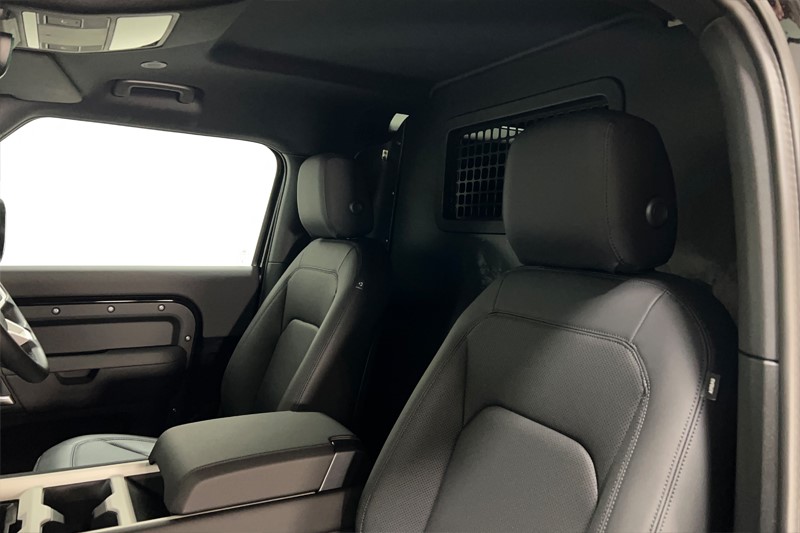 2025 (25) LAND ROVER COMMERCIAL DEFENDER 3.0 D250 Hard Top X-Dynamic SE Auto 5214292