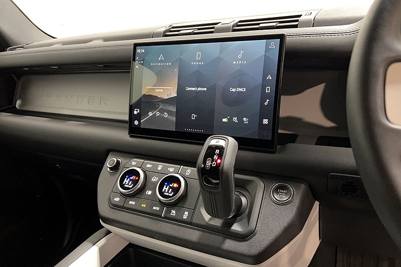 2025 (25) LAND ROVER COMMERCIAL DEFENDER 3.0 D250 Hard Top X-Dynamic SE Auto 5214314