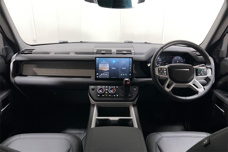 2025 (25) LAND ROVER COMMERCIAL DEFENDER 3.0 D250 Hard Top X-Dynamic SE Auto 5214297