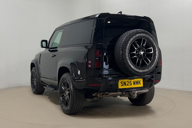 2025 (25) LAND ROVER COMMERCIAL DEFENDER 3.0 D250 Hard Top X-Dynamic SE Auto