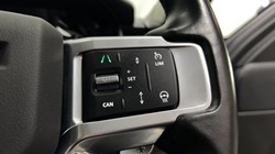 2023 (23) LAND ROVER DISCOVERY 3.0 D300 S 5dr Auto 5210363