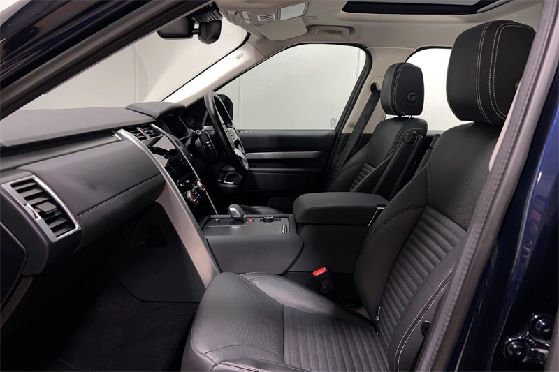 2023 (23) LAND ROVER DISCOVERY 3.0 D300 S 5dr Auto 5210345