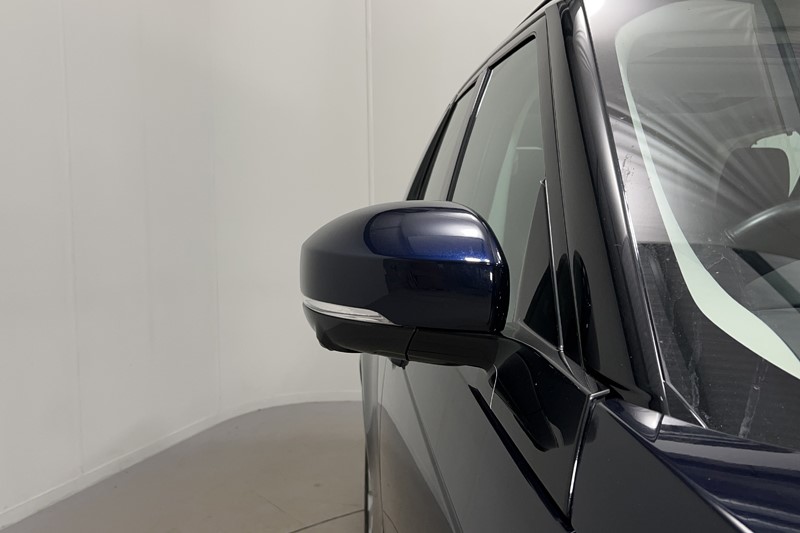 2023 (23) LAND ROVER DISCOVERY 3.0 D300 S 5dr Auto 5210402