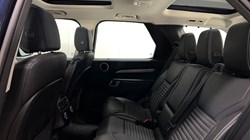 2023 (23) LAND ROVER DISCOVERY 3.0 D300 S 5dr Auto 5210346