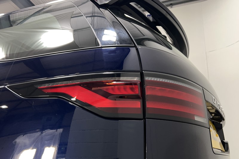 2023 (23) LAND ROVER DISCOVERY 3.0 D300 S 5dr Auto 5210396