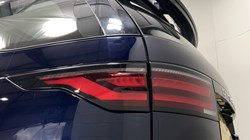 2023 (23) LAND ROVER DISCOVERY 3.0 D300 S 5dr Auto 5210396