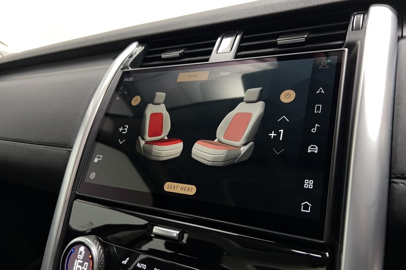 2023 (23) LAND ROVER DISCOVERY 3.0 D300 S 5dr Auto 5210376