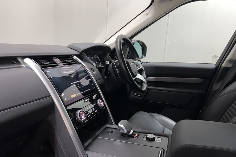 2023 (23) LAND ROVER DISCOVERY 3.0 D300 S 5dr Auto 5210380