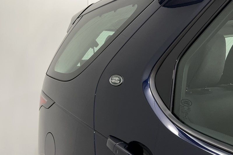 2023 (23) LAND ROVER DISCOVERY 3.0 D300 S 5dr Auto 5210399