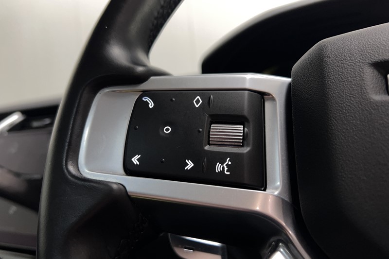 2023 (23) LAND ROVER DISCOVERY 3.0 D300 S 5dr Auto 5210364