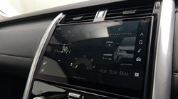 2023 (23) LAND ROVER DISCOVERY 3.0 D300 S 5dr Auto 5210371